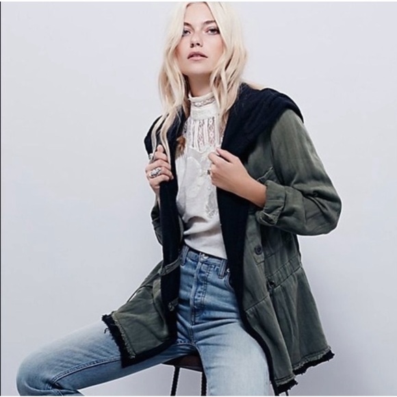 Free People Jackets & Blazers - 💚 Free People Slouchy Utility Jacket. Army Green w/ Black Accents & hood. XS 💚
